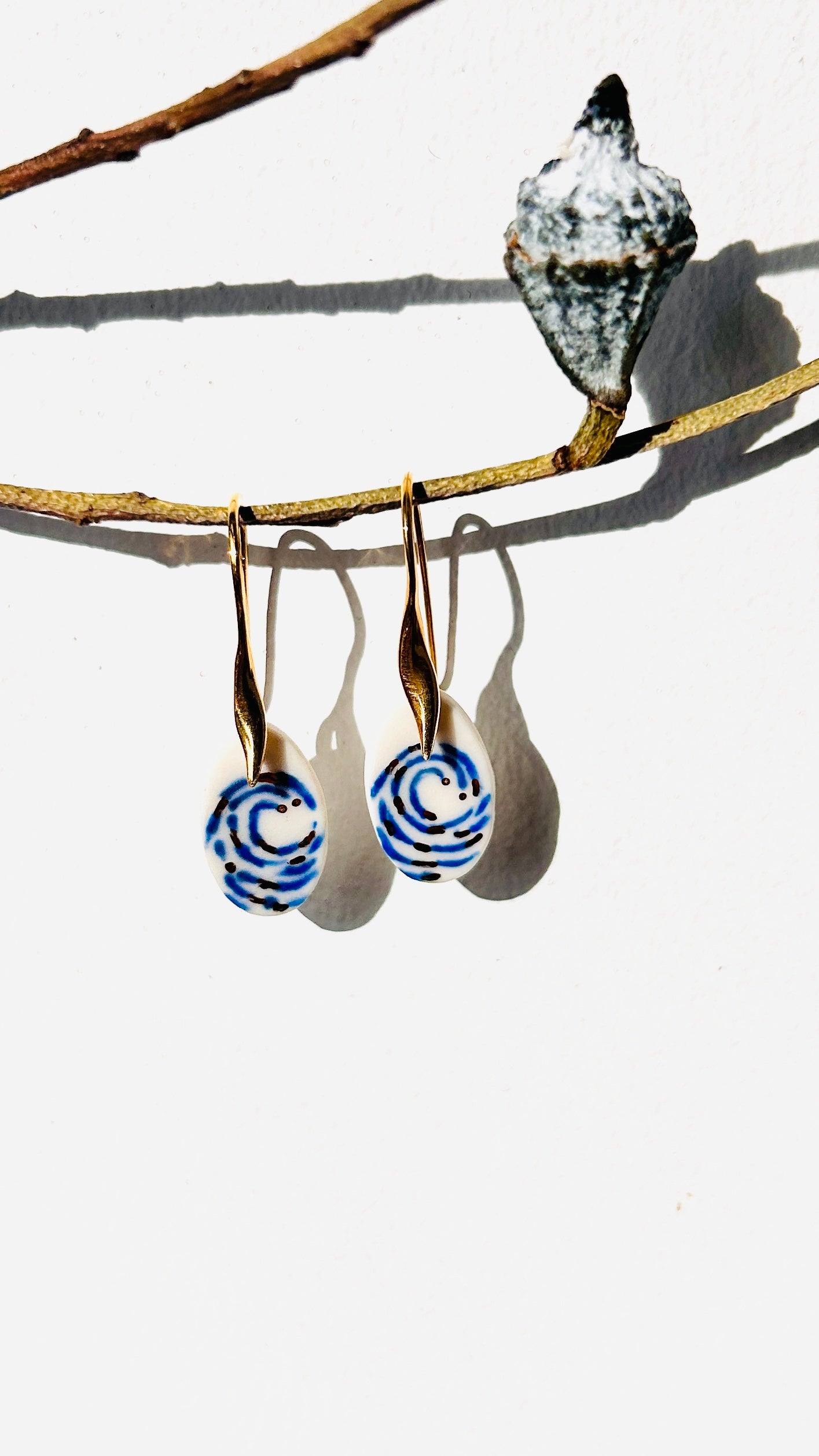 Porcelain Wave Earrings — Handcrafted Ceramic Ocean‑Inspired Jewelry with 22 k gold luster